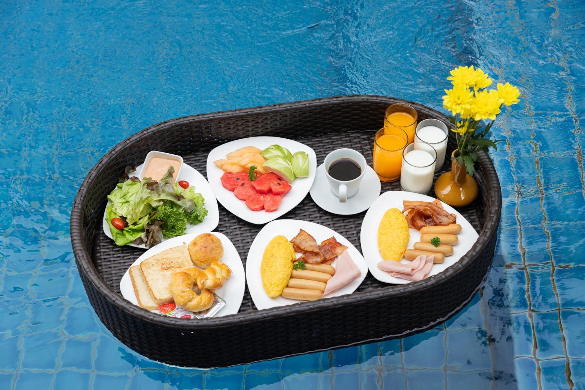 Sea Two Pool Villa Resort Pattaya Pantai Jomtien Bagian luar foto